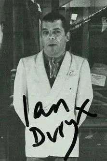 Ian Dury interpreta a Self en Ian Dury X.