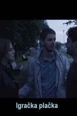 Aleksandar Kecman interpreta a Stefan en Igračka plačka