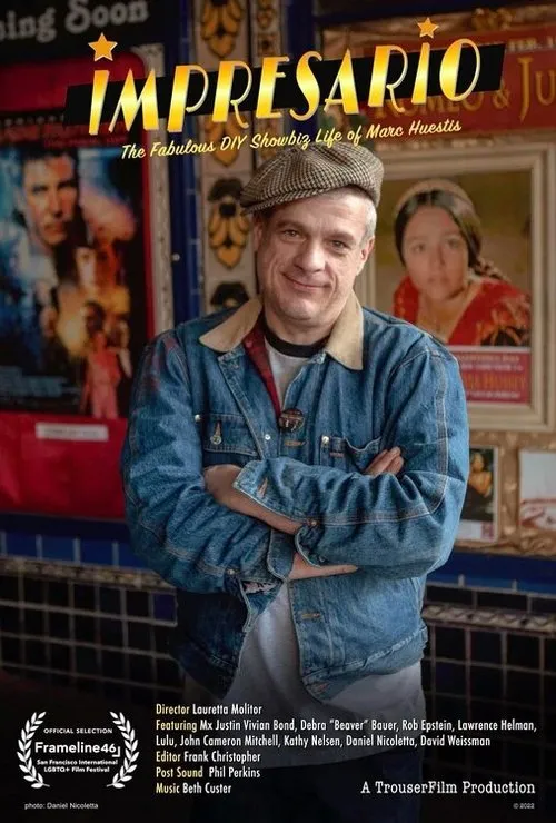 John Cameron Mitchell interpreta a  en Impresario