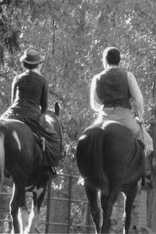 Juan Minujín interpreta a Man en In the Eye Abides the Heart