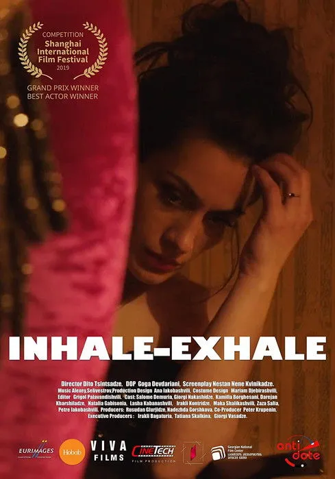 Giorgi Nakashidze interpreta a Iraklii en Inhale-Exhale