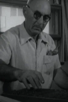 Heino Mandri interpreta a Narrator en Inimeste maja