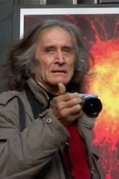 Alessandro Figurelli interpreta a en Into the Wild