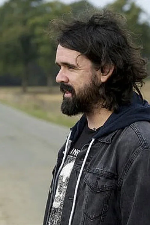 Gorka Urbizu interpreta a Self en Iragana Aurretik