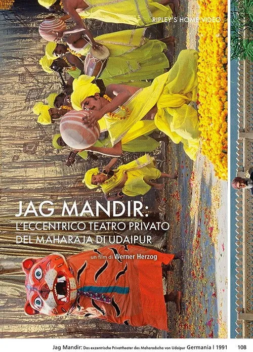 André Heller interpreta a Self en Jag Mandir: Das exzentrische Privattheater des Maharadscha von Udaipur