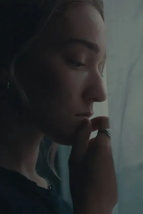 Sheridan Plunkett interpreta a en Jefferson Avenue