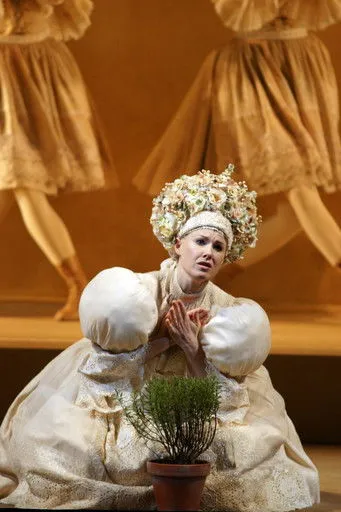 Nicky Spence interpreta a en Jenufa - Théâtre de la Monnaie