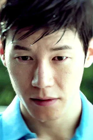 ??? interpreta a Man on roof en 정지우x김무열x조은지 Project: Personal Movie