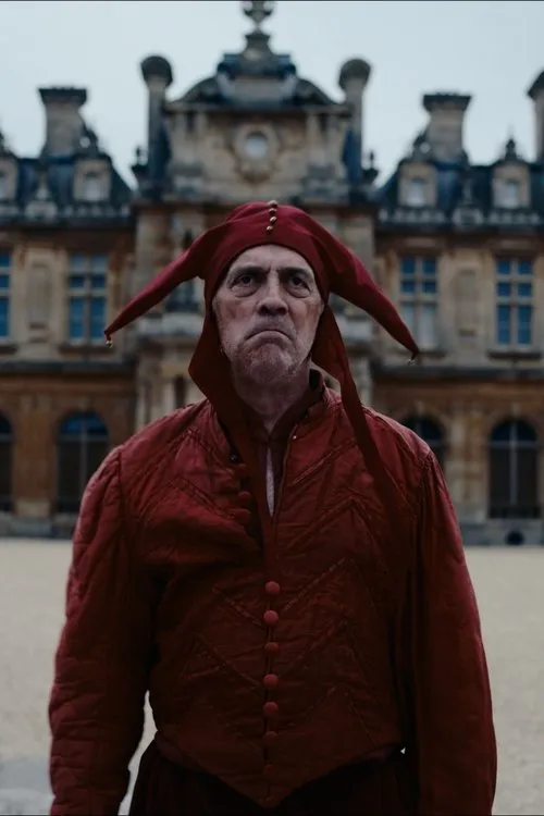 Darcy Grey interpreta a Lord Harris en Jester