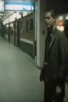 Annette Humpe interpreta a en Jetzt kommt die Flut: Liebe, Geld und Tod