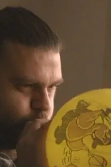 Pjer Žalica interpreta a en Kako je pukao Pjer Žalica