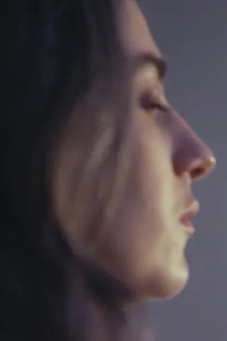 Stephen O'Malley interpreta a  en Kali Malone: Festival Variations