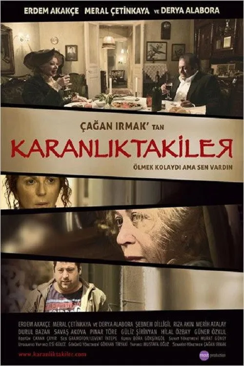 Meral Çetinkaya interpreta a Gülseren en Karanlıktakiler