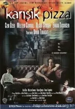 Yüksel Aksu interpreta a en Karışık Pizza