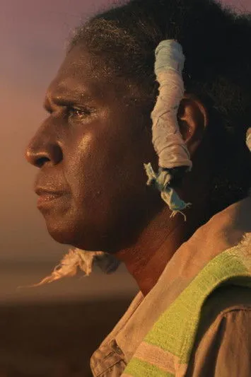 Tony Nixon interpreta a Laundrette Boss en Katele (Mudskipper)