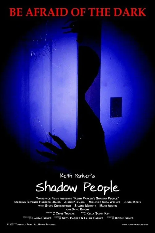 Steve Christopher interpreta a Mikey en Keith Parker's Shadow People