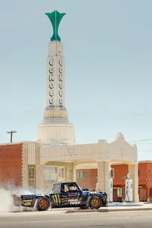 Ken Block interpreta a Himself en Ken Block's GYMKHANA TEN: Ultimate Tire Slaying Tour