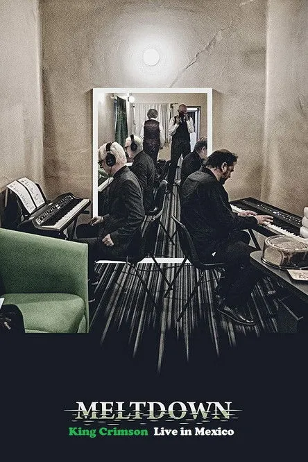 Robert Fripp interpreta a Himself en King Crimson: Meltdown - Live In Mexico City