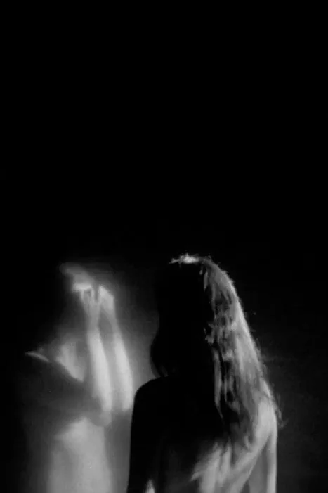 Elena de Haro interpreta a en Kintsukuroi o donde nacen los árboles