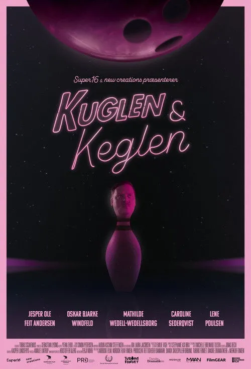 Jesper Ole Feit Andersen interpreta a Roland en Kuglen & Keglen
