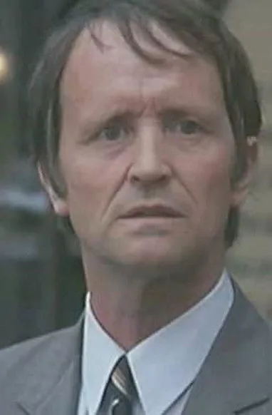 René Clermont interpreta a  en L'accalmie