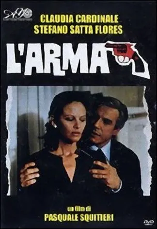 Luciano Zanussi interpreta a tiratore scelto en L'arma