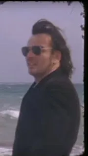 Christophe Vienne interpreta a Phil Buck en L'Opération de la dernière chance