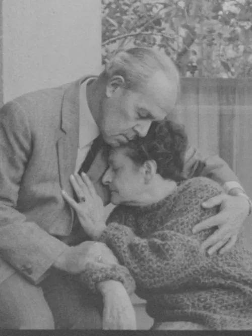 Fanny Lubitsch interpreta a en לאט יותר