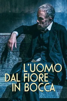 Nino Bellomo interpreta a en L'uomo dal fiore in bocca