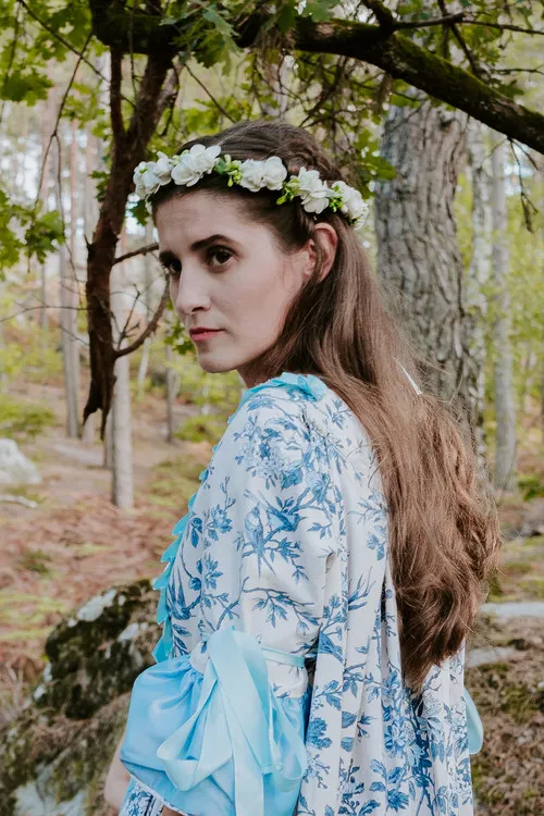 Valérie Nataf interpreta a Louise en La Belle et le Torchon