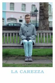 Eirini Mo interpreta a  en La Caresse