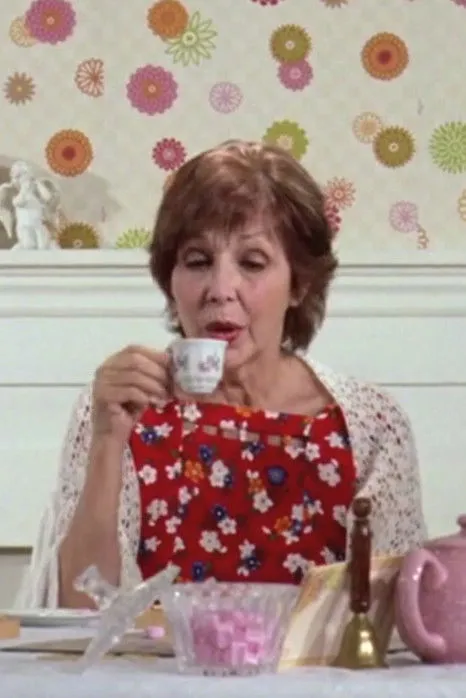 Guytay Tremblay interpreta a Romantic en La fleur de l'âge