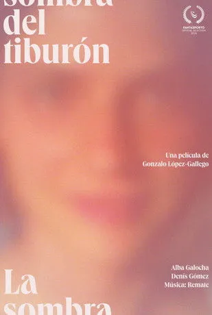 Denís Gómez interpreta a Hombre en La sombra del tiburón