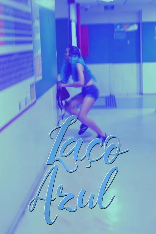 Giullia Pessanha interpreta a Menina da mochila en Laço Azul