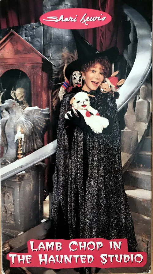John Byner interpreta a John en Lamb Chop in the Haunted Studio