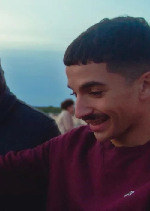 Diong-Kéba Tacu interpreta a  en L'américain