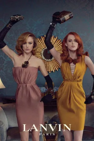 Raquel Zimmermann interpreta a  en Lanvin Fall Campaign