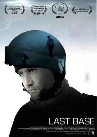 Petter Width Kristiansen interpreta a Joachim en Last Base