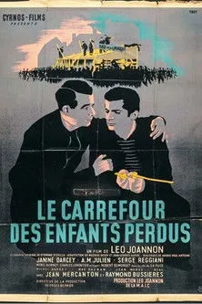 Michel de Bonnay interpreta a Youth from the center (uncredited) en Le Carrefour des enfants perdus