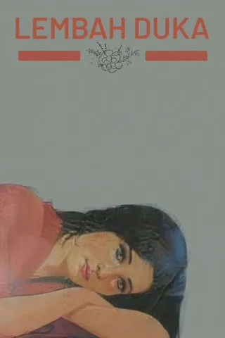 Enny Kusrini interpreta a Mbok Mah en Lembah Duka