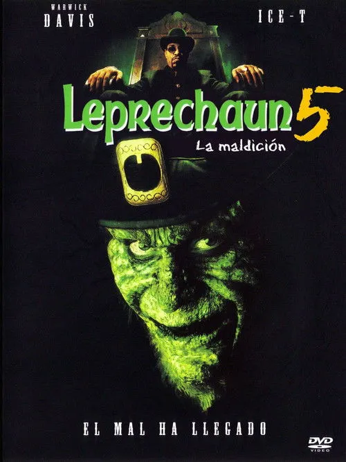 Warwick Davis interpreta a Leprechaun en Leprechaun 5: La maldición