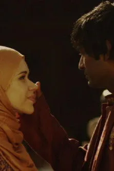 Mimosa Campironi interpreta a Fadwa en Lettera da Madras