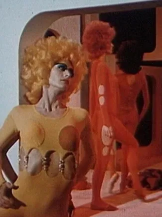 Susan Baker interpreta a Tänzerin en Liebe 2002