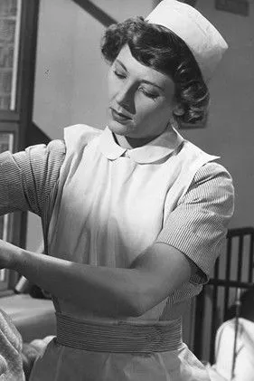 Grace Gavin interpreta a Sister McTavish en Life in Her Hands