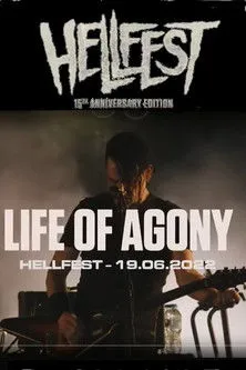 Veronica Bellino interpreta a en Life Of Agony - Au Hellfest 2022