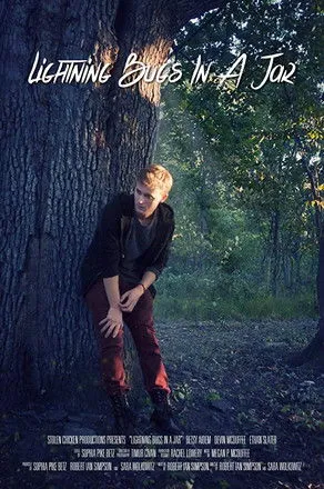 Devin McDuffee interpreta a Max en Lightning Bugs in a Jar