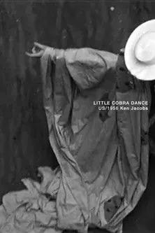 Jack Smith interpreta a en Little Cobra Dance