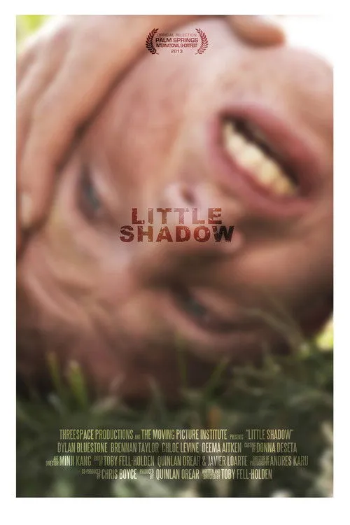 Logan Riley Bruner interpreta a Ginger en Little Shadow