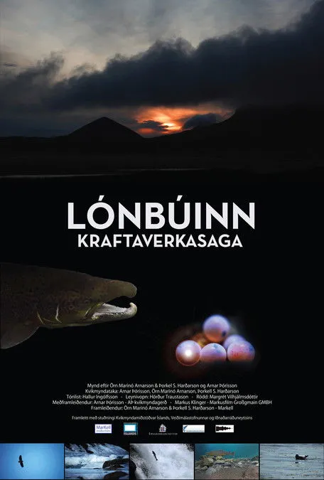 Margrét Vilhjálmsdóttir interpreta a Narrator en Lónbúinn - Kraftaverkasaga