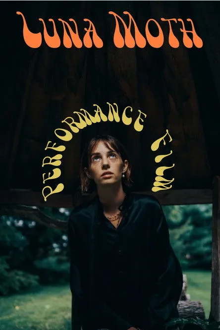 Maya Hawke interpreta a Self en Luna Moth (Performance Film)